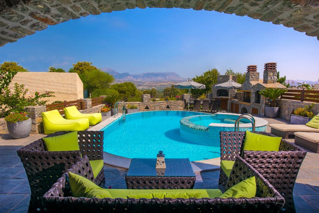 Villa Belladonna *